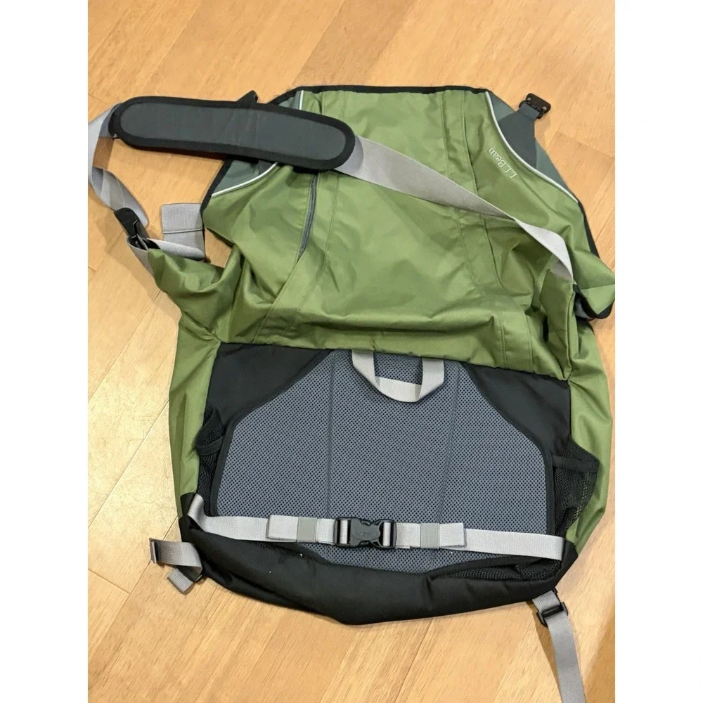 L.L. Bean bean messenger